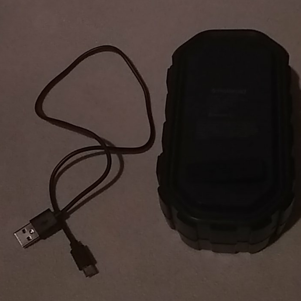 Bluetooth speaker - Picture 2 of 2